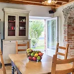 2 Bedroom Cozy In *