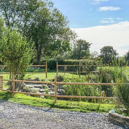 2 Bedroom Cozy In * La Meauffe