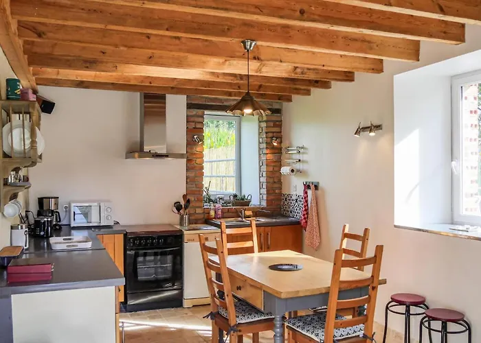 Ferienhaus 2 Bedroom Cozy In La Meauffe